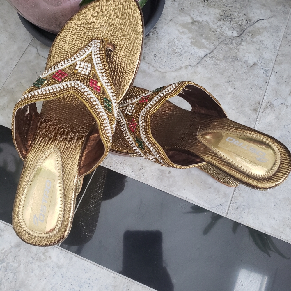 Sandals 👡 Party